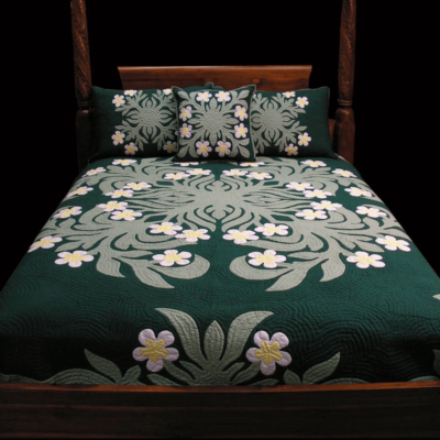 Hawaiian Quilt Bedspread - White Plumeria