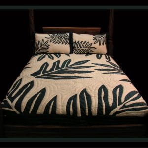 Lauae Design Hawaiian Quilt Bedspread