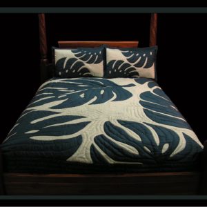 Monstera Design Hawaiian Quilt Bedspread